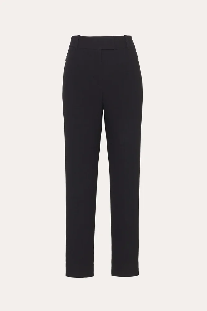 Form Fitted Pant