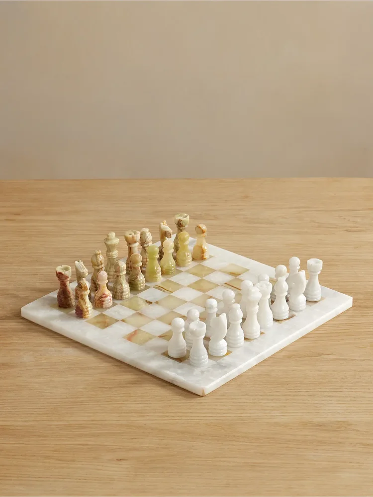 Onyx chess set