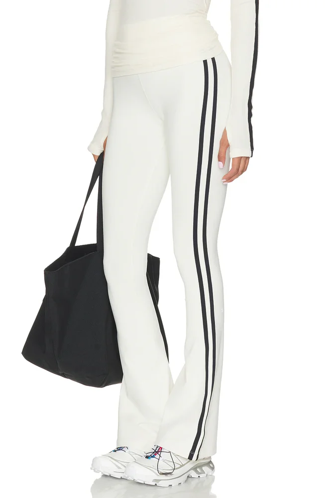 Raquel Highwaist Supplex Flare 32 Legging