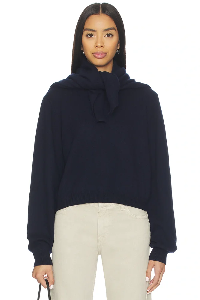 Parris Detachable Kerchief Crew