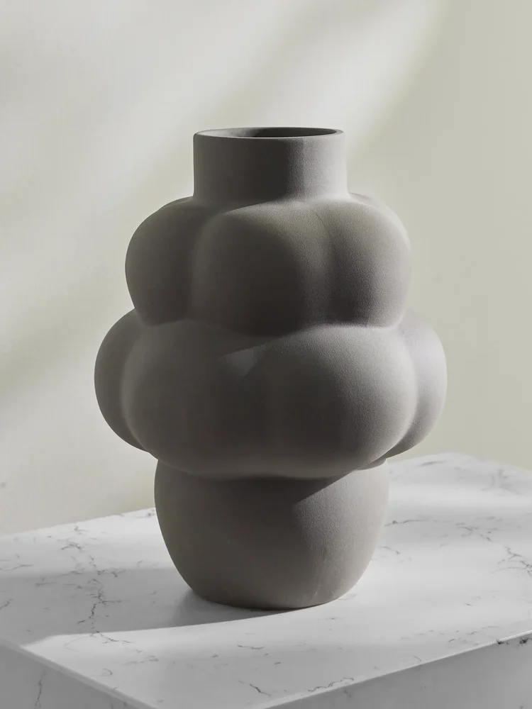 04 Balloon ceramic vase
