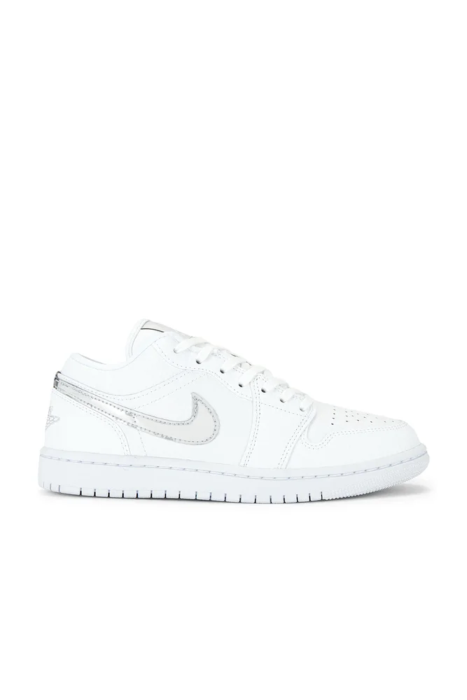 Air Jordan 1 Low SE Sneaker