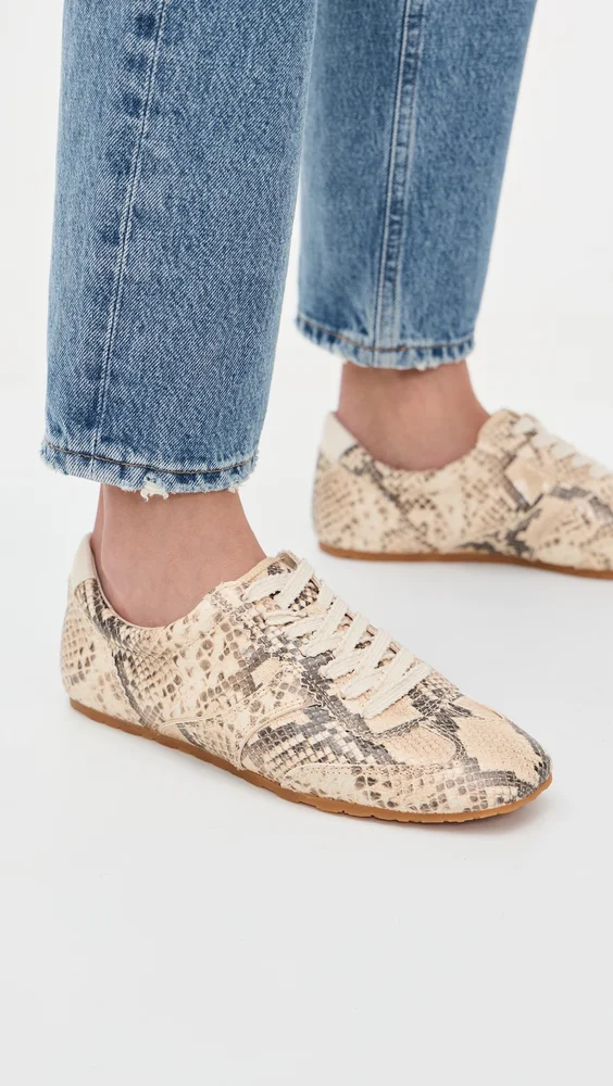 Dorie Sneakers