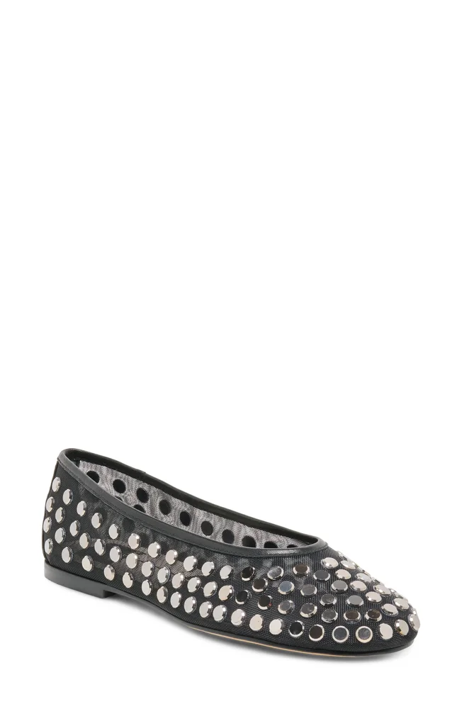 Calia Stud Flat