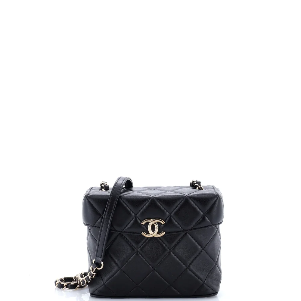Pre-Owned Chanel CC Flap Box Vanity Case with Chain Quilted Lambskin Mini
