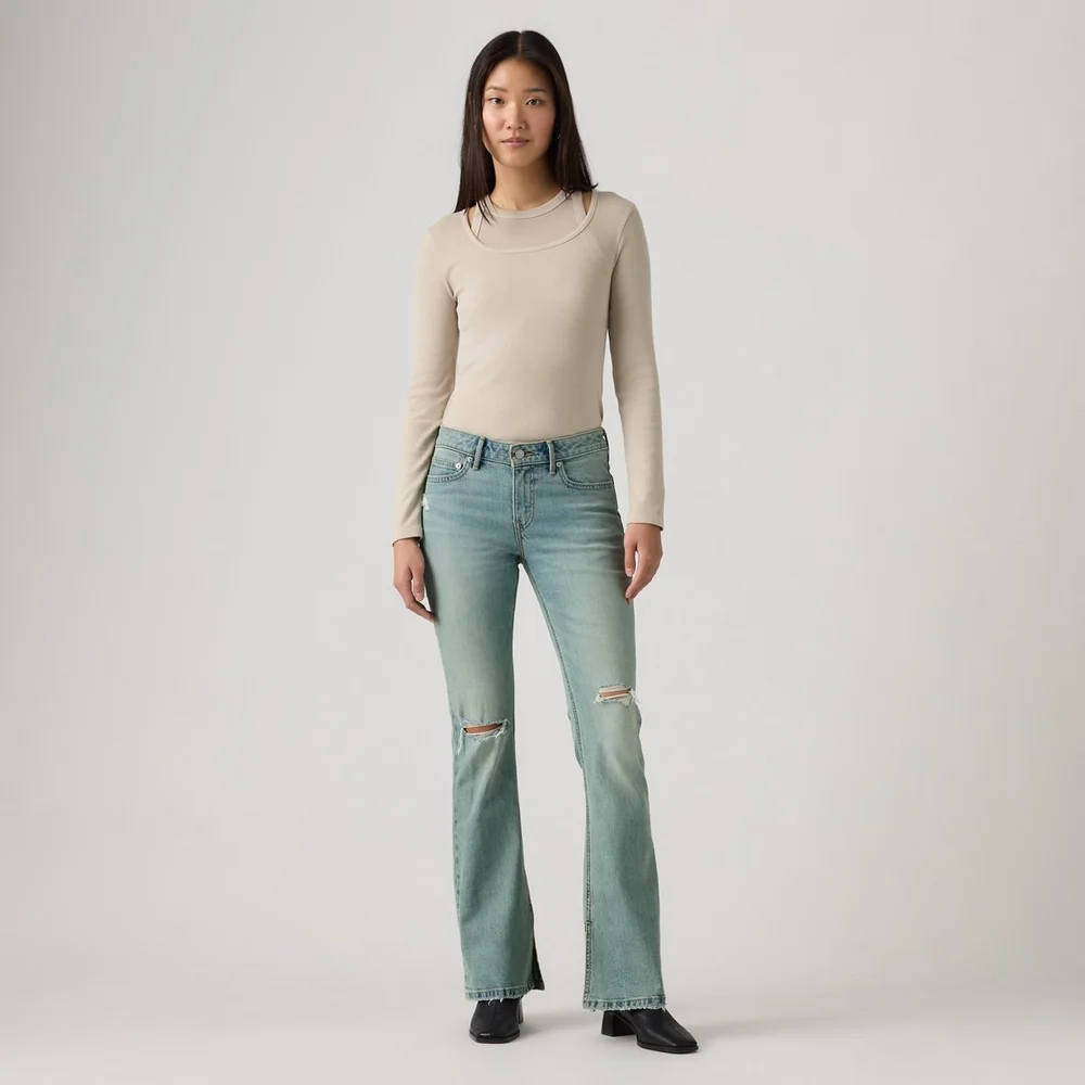 Low Slim Boot Jeans in Tinted Memories, Light Wash
