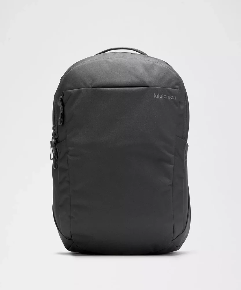 Triple-Zip Backpack 28L Tech Canvas