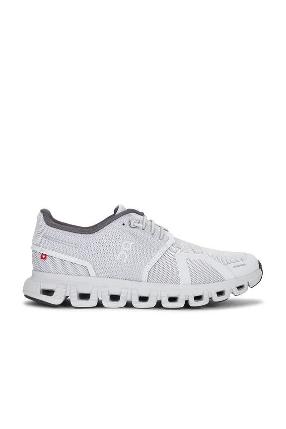 Cloud 6 Sneaker
