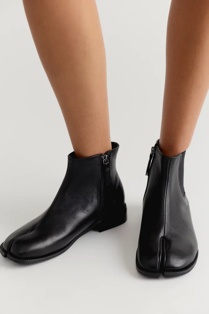 Split-Toe Chelsea Boots