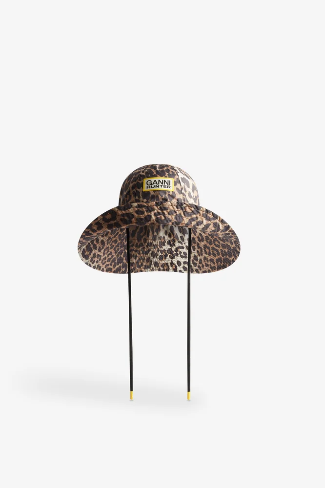 Water Resistant Bucket Hat, Almond Milk