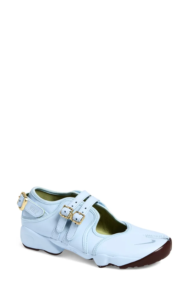 Air Rift Sneaker