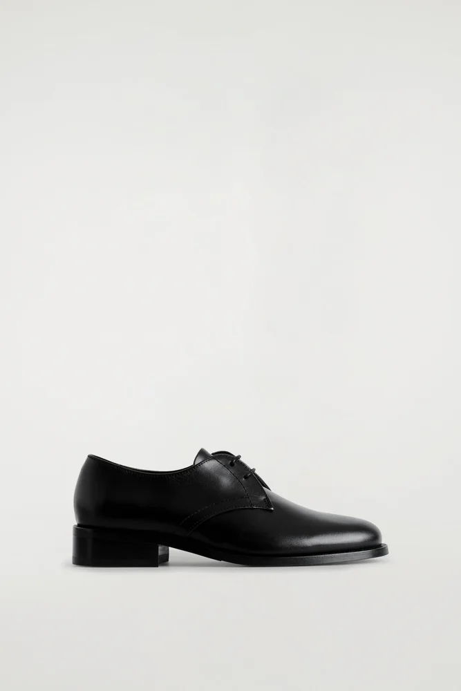 Gazelle Indoor Shoes