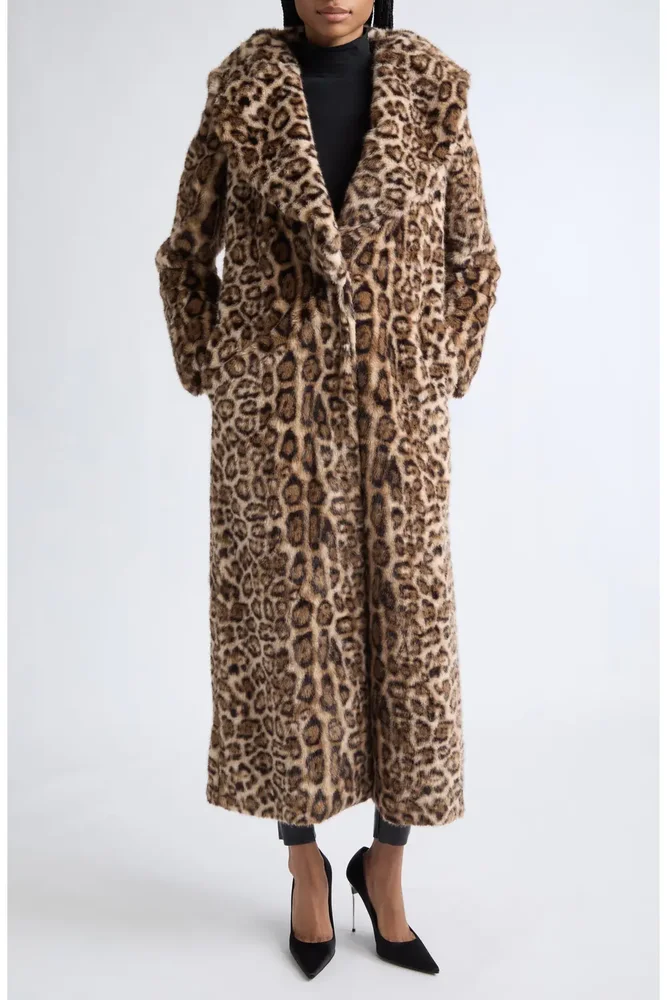 Ashlyn Oversized Leopard Faux Fur Coat