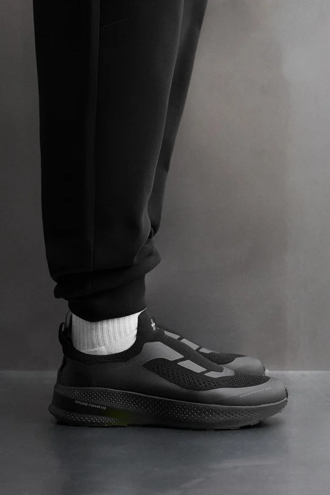 LACELESS RUNNING SNEAKERS