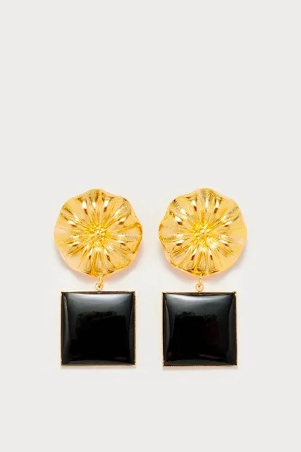 Black daisy square earrings