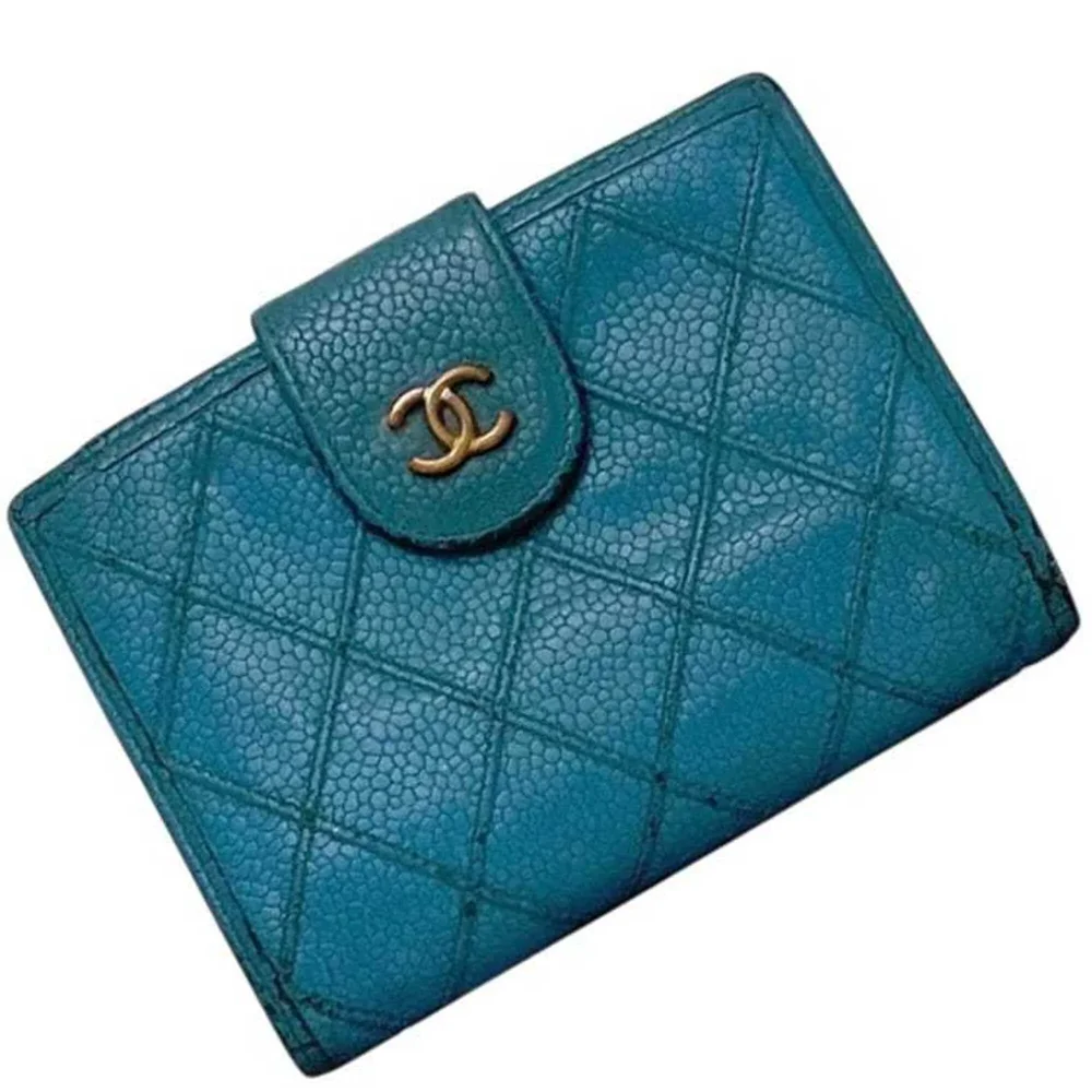 CC Compact Classic Flap Wallet Quilted Caviar