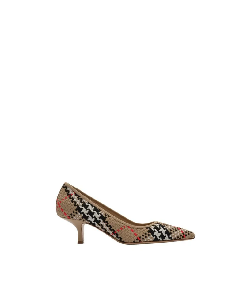Check Dame Low Pumps