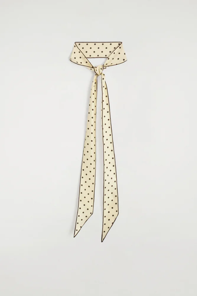 Featherweight Cashmere Silk Frayed Edge Scarf in Ivory