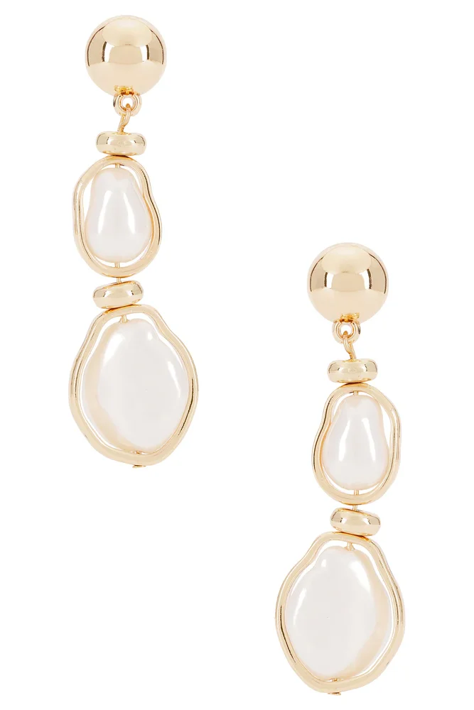 Baroque Dangle Earring