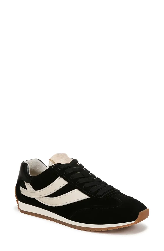 Oasis Runner Sneaker