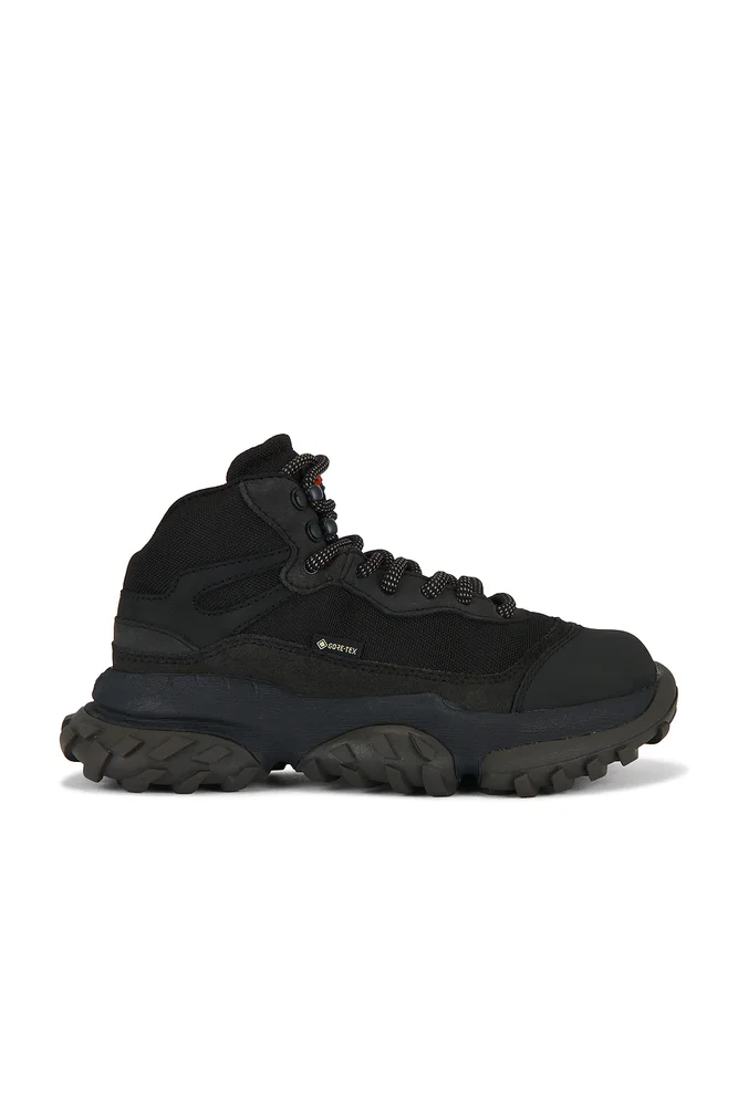 Karst Trek Sneaker in Black