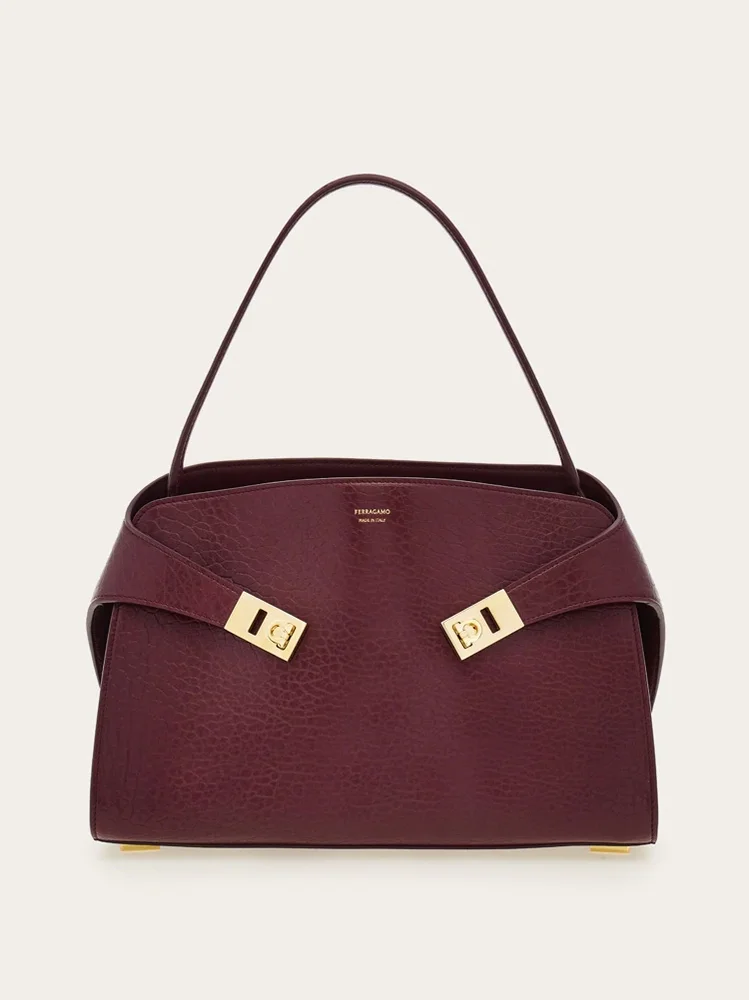 Hug Soft Shoulder Bag (M)