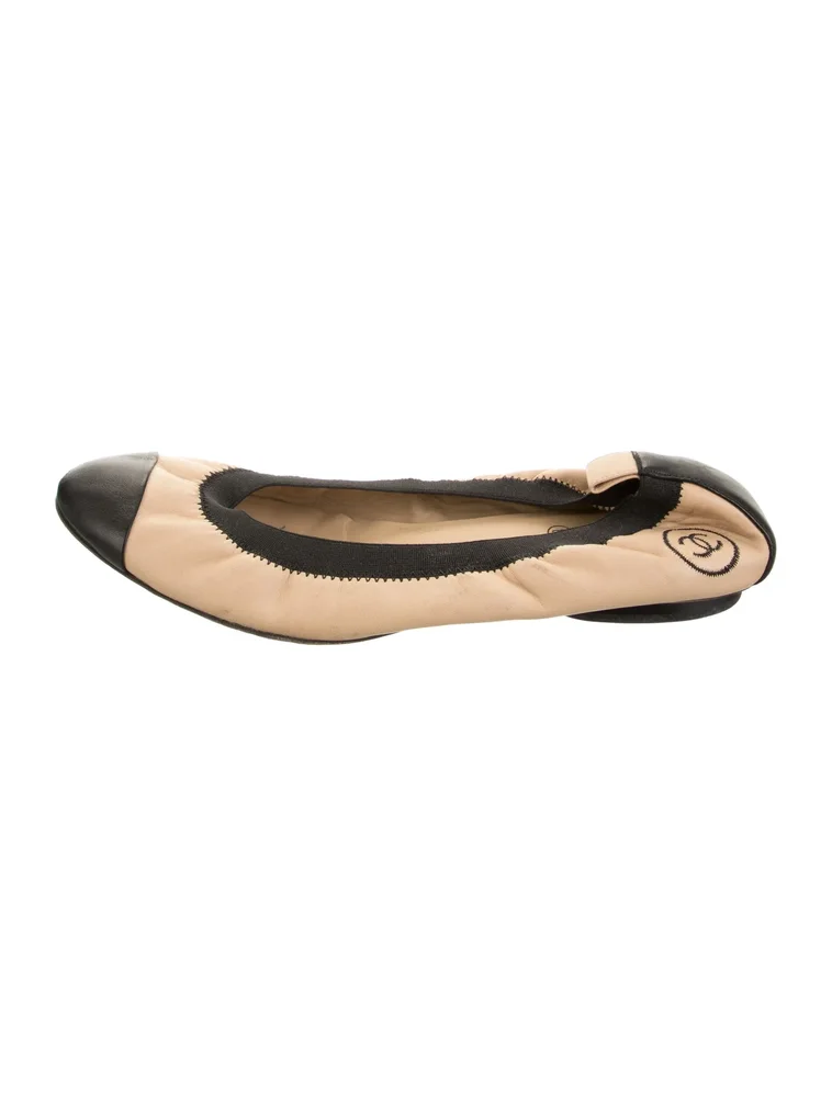 Pre-Owned Stretch Spirit Interlocking CC Logo Ballet Flats