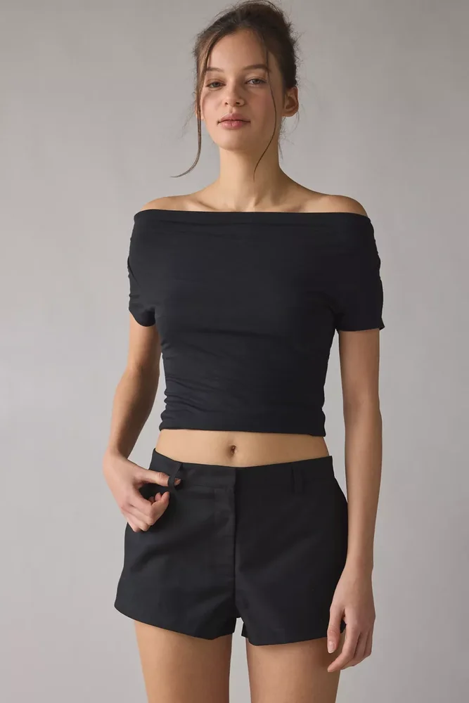 Leo Tailored Low-Rise Micro Shorts