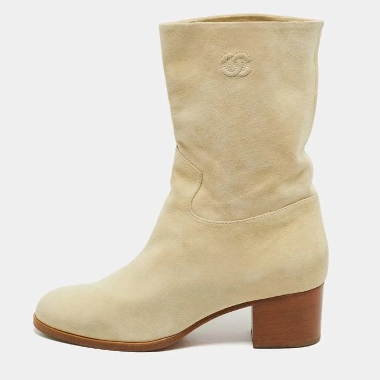 Chanel CC Size 39.5 Cream Suede Ankle Length Boots