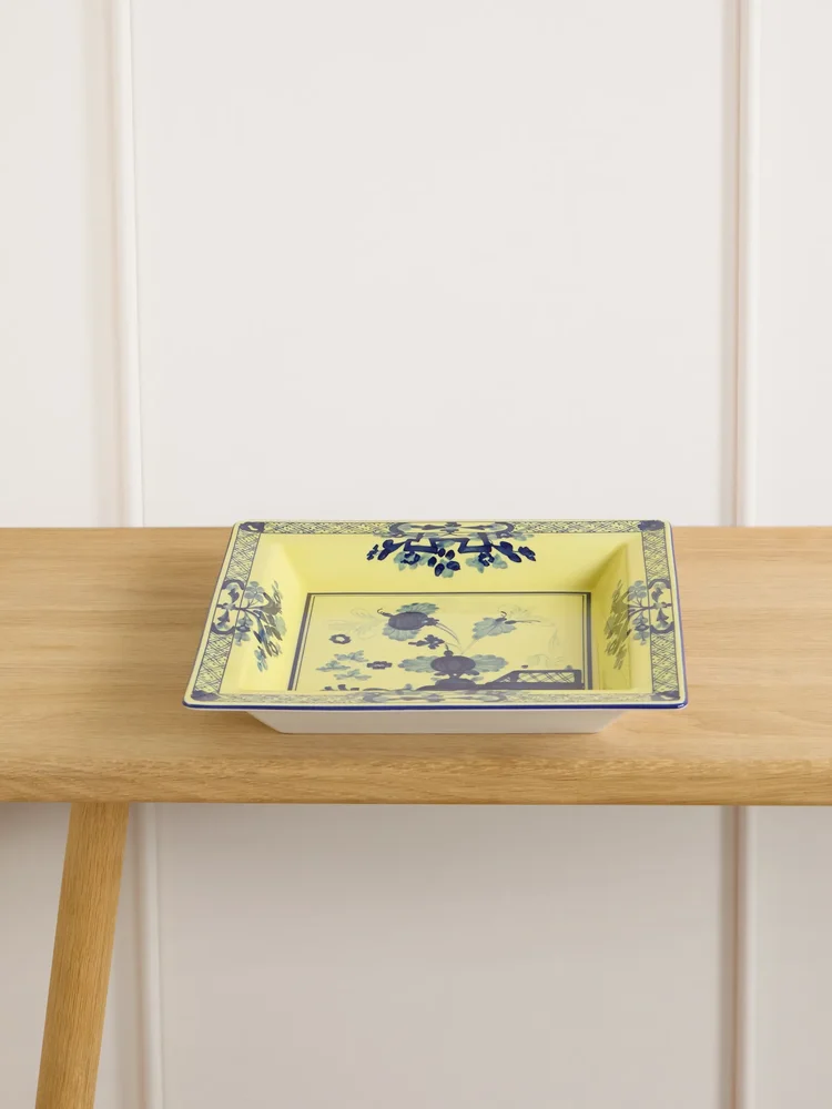 Oriente Italiano gold-plated porcelain change tray