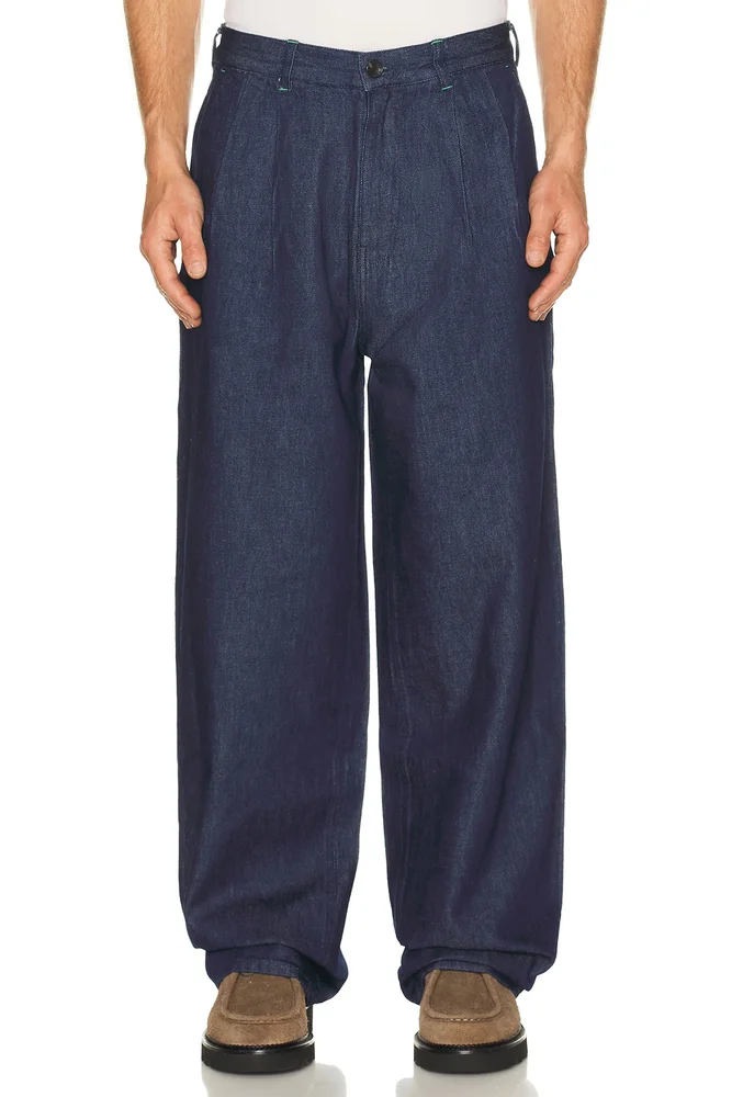 Loose Fit Chino Jeans