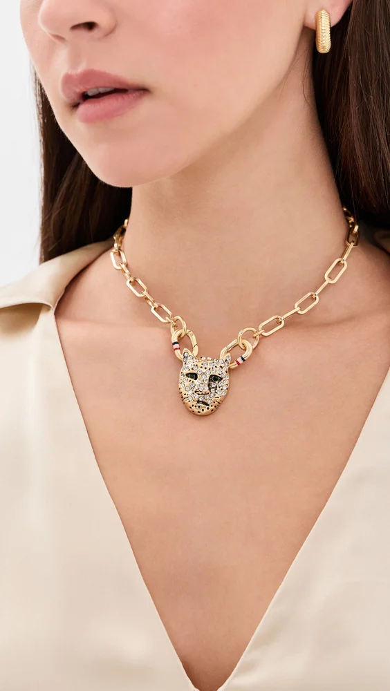 Le Pendant Necklace