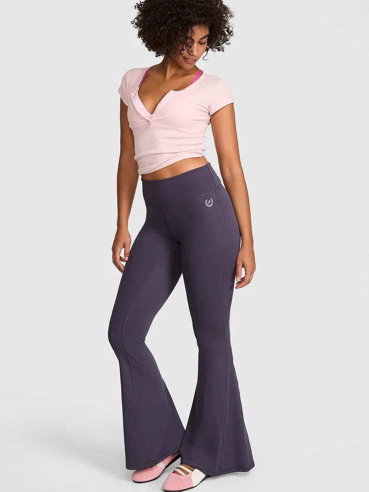 Relay Twist-Band Super Flare Leggings