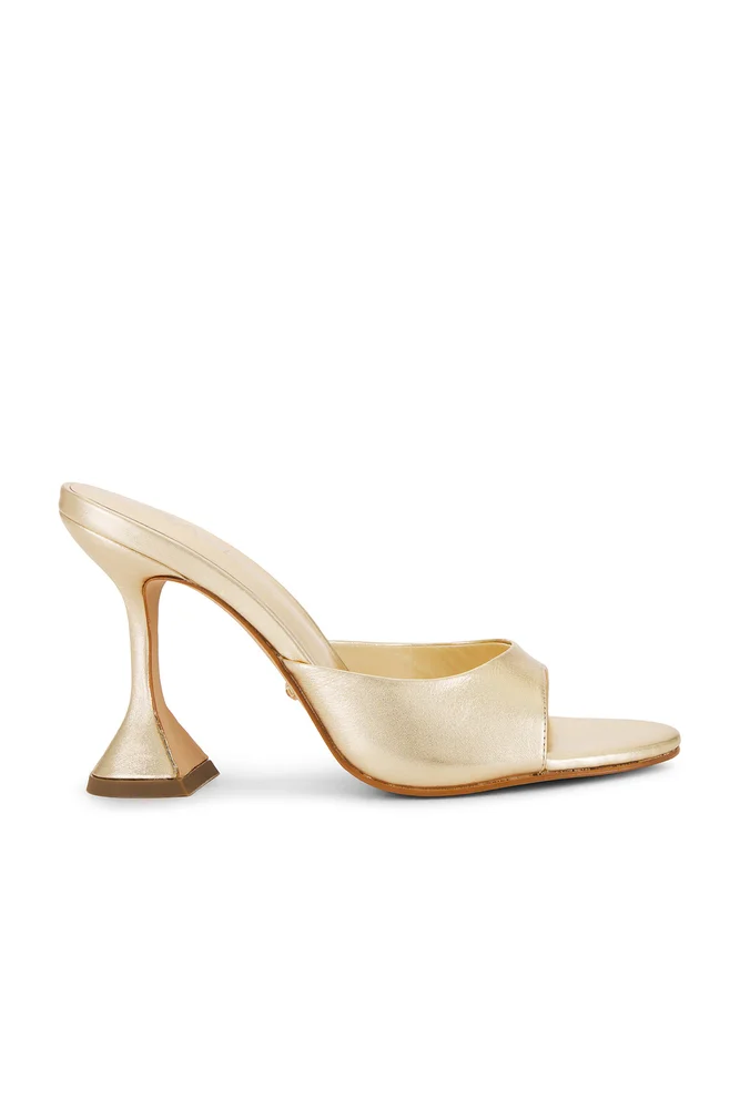 Polina Heel