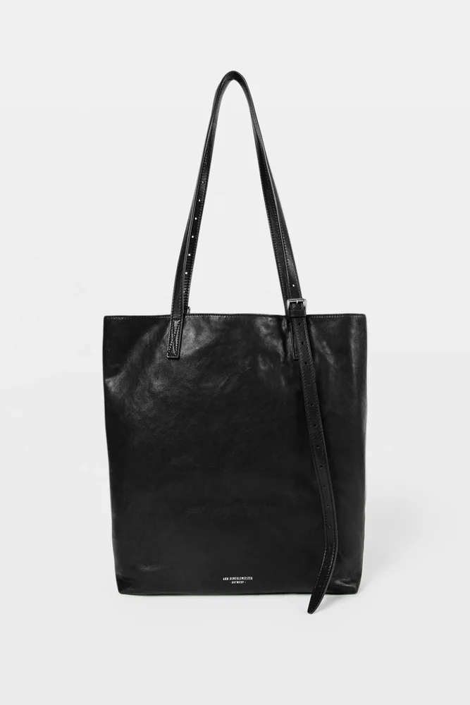 Janek Shoulder Bag
