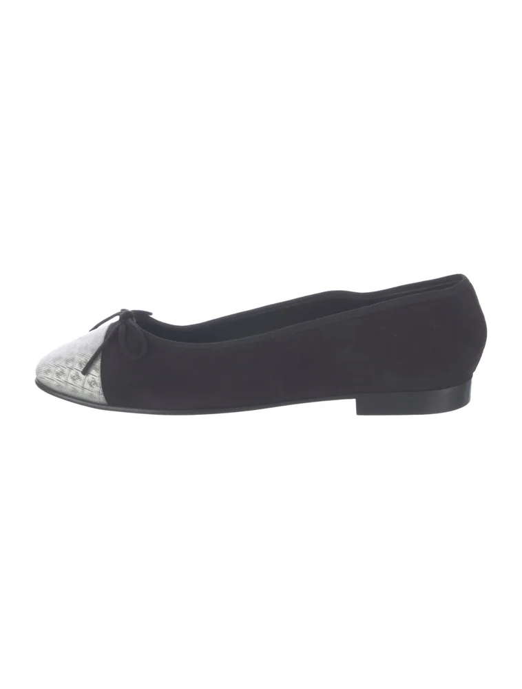 Pre-Owned 2017 Interlocking CC Logo Ballet Flats
