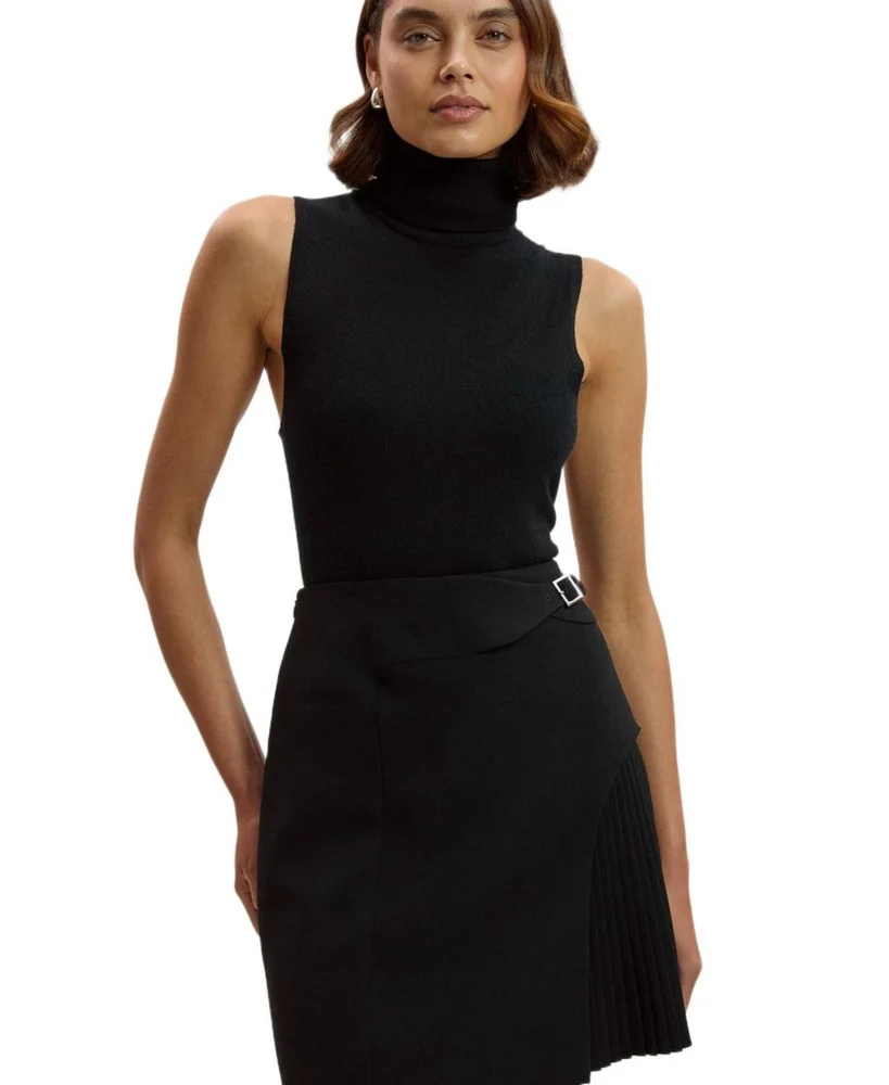 Buckle Pleated Mini Skirt