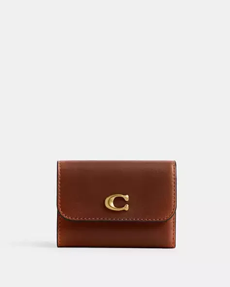 Essential Card Holder Wallet In Loved Leather