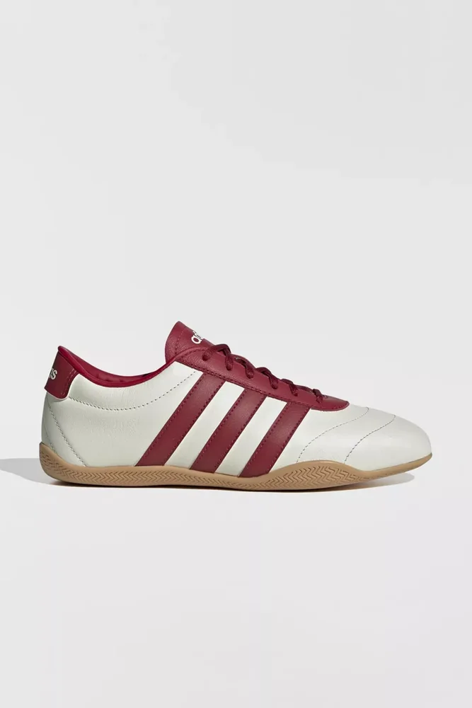 Grand Court Lo Sneakers