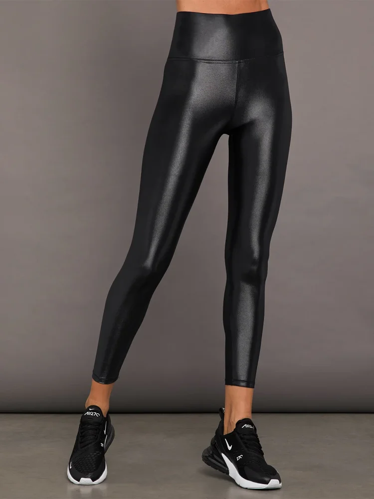 High Rise 7/8 Legging in Takara Shine, Black