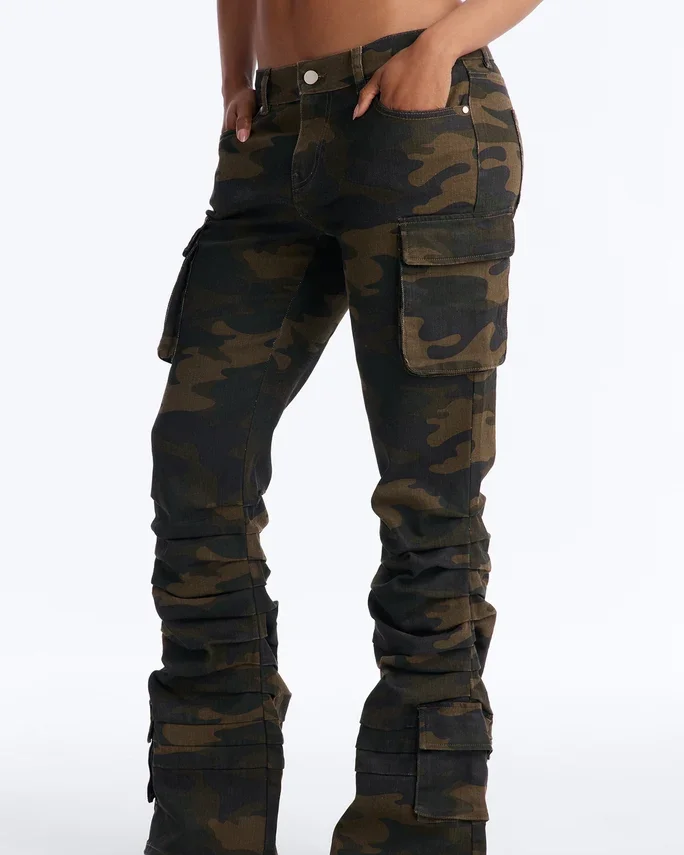 Eliza Low Rise Camo Flare Cargo Pant 33″