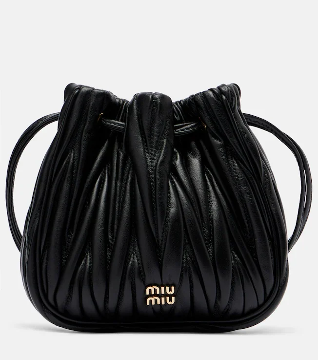 Matelassé leather bucket bag