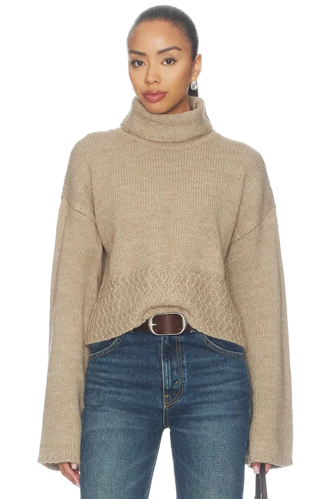 Viktoria Funnel Neck Pullover