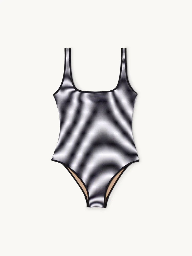 Due One-Piece