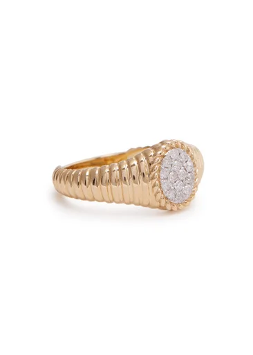 Oval diamond pinky ring