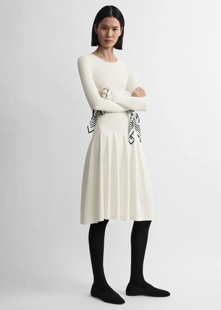 Sculpted knit dress off-white