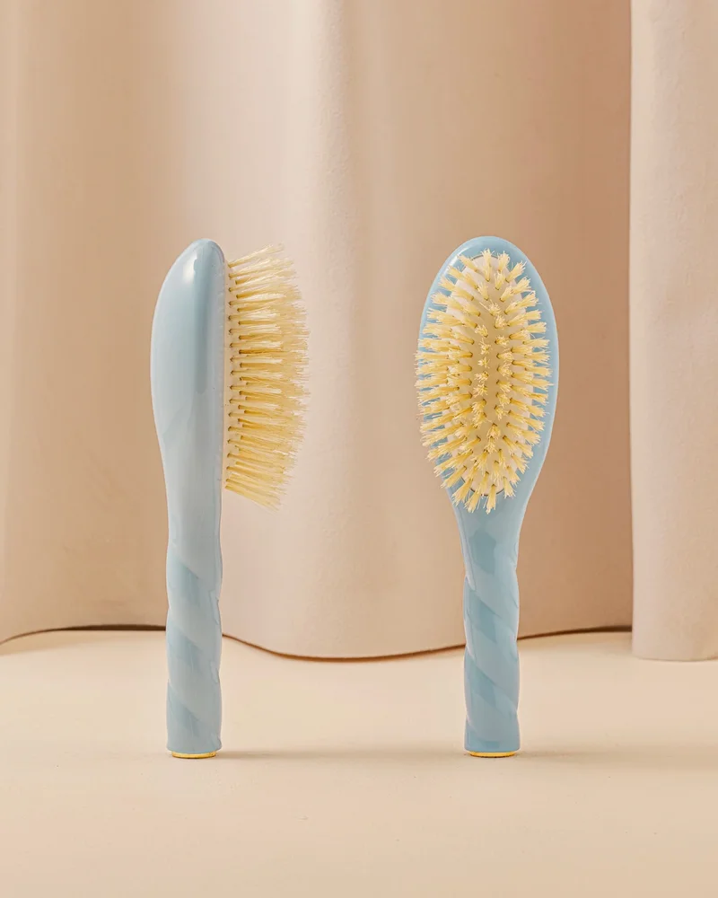 N.06 La brosse bébé Ma Première Brosse Bleu Ciel