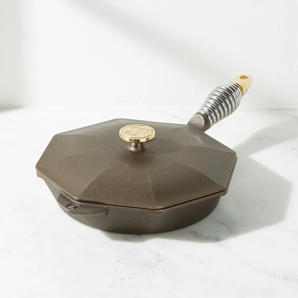 10" Cast Iron Skillet with Lid