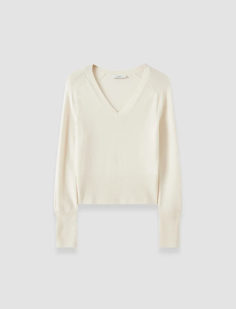 Joseph Lucille Light Pure Cashmere V Neck Jumper