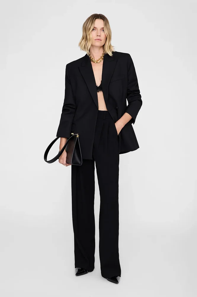 Aretha Blazer